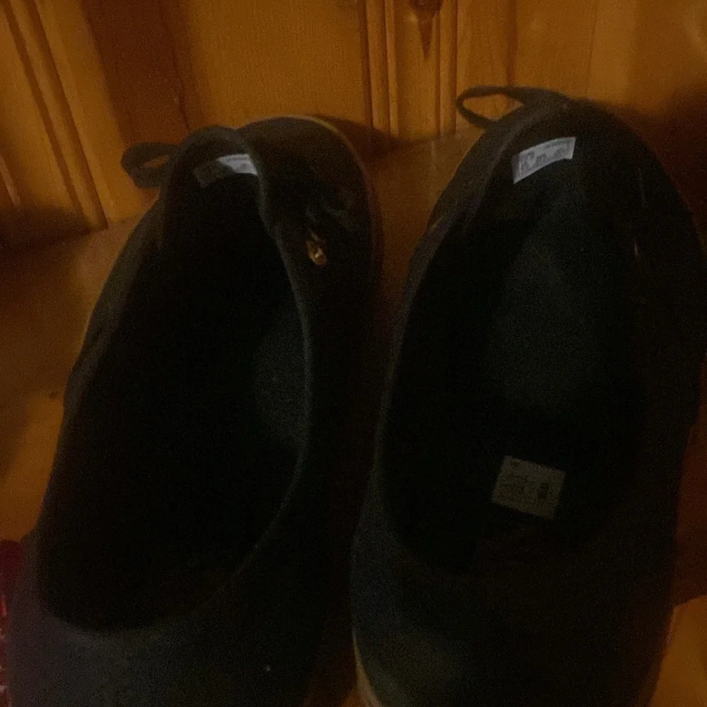 Vans - Picture 3 of 3